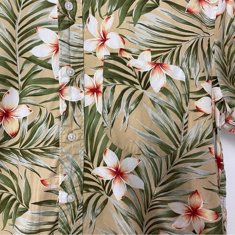 J. Crew Green and Tan Floral Men's Shirt Size S